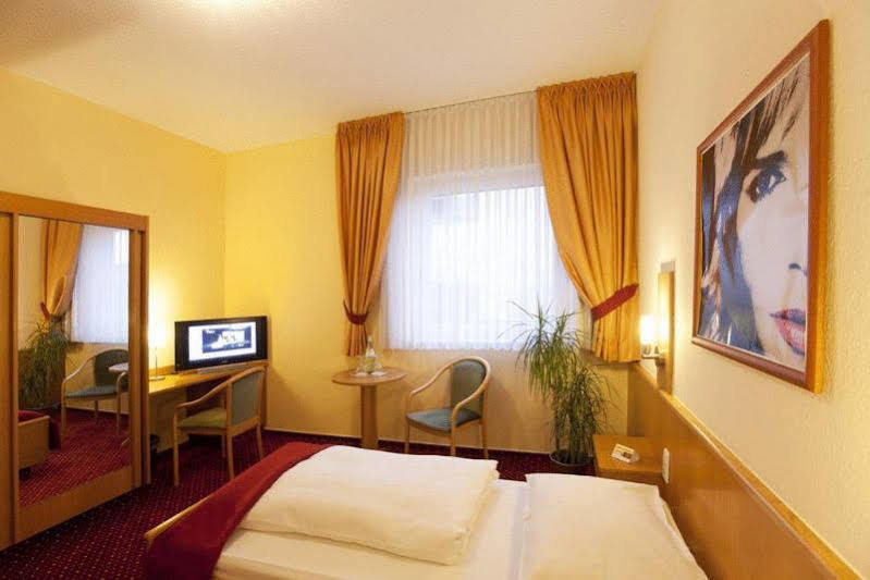 Komfort Hotel Wiesbaden Exterior foto